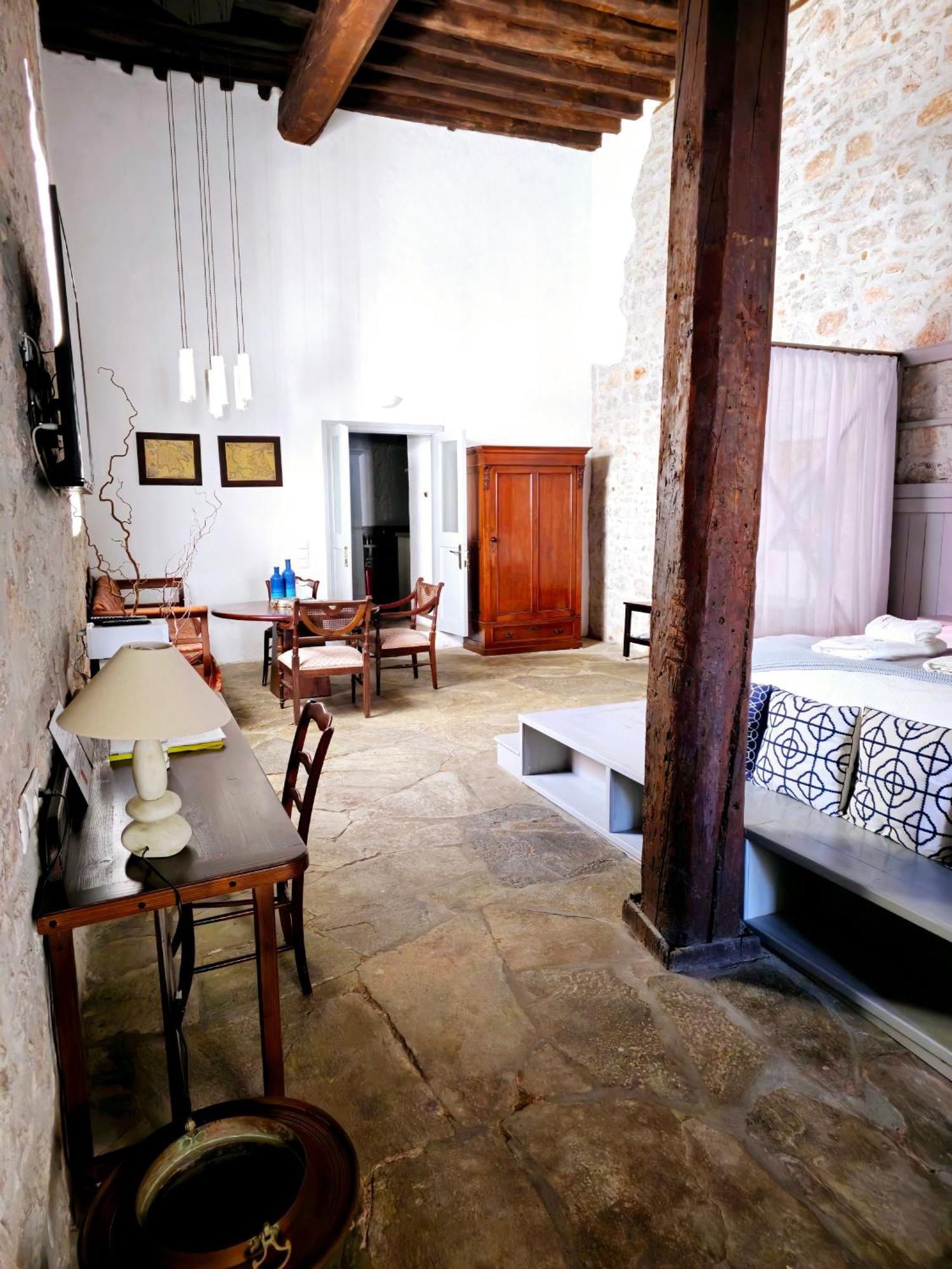 Villa Keresbino Hydra Manor House Extérieur photo